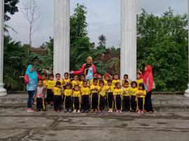 SPS TUNAS MELATI MUNGGI ADAKAN OUTING CLASS  KE TAMAN KOTA